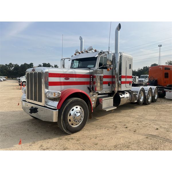 2024 PETERBILT 389 Sleeper Truck