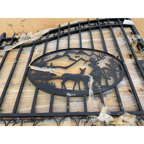 14' DEER SCENE IRON GATE