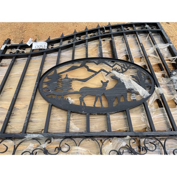 14' DEER SCENE IRON GATE