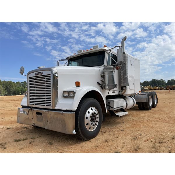2010 FREIGHTLINER FLD Sleeper Truck