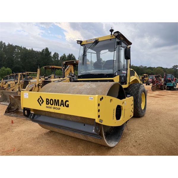 2022 BOMAG BW213DH-5 Roller