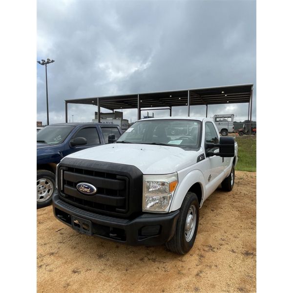 2011 FORD F250 XL Pickup Truck