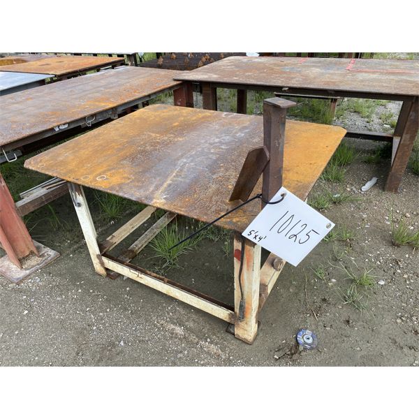 4' X 5' METAL TABLE