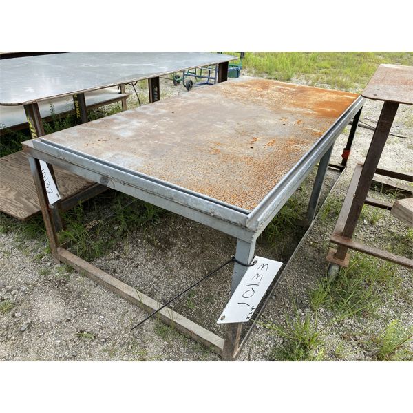 4' X 8' METAL TABLE