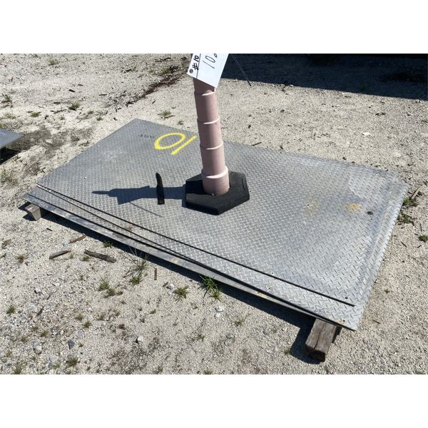 (4) 4' x 8' x 1/4" DIAMOND PLATE