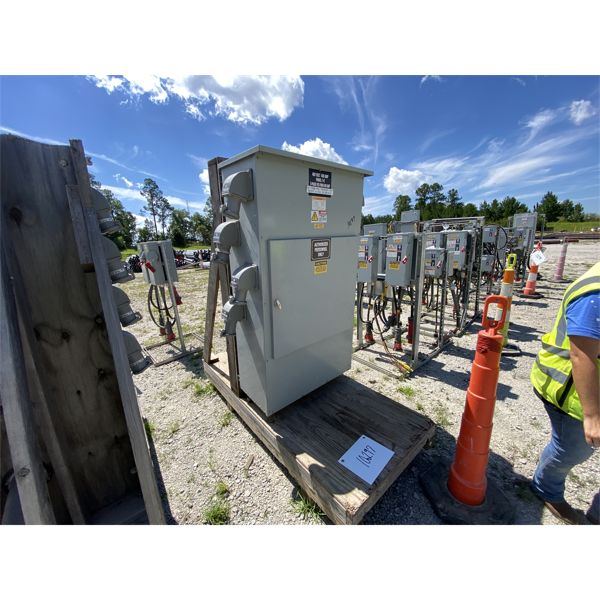 PORTABLE POWER DISTRIBUTION PANEL