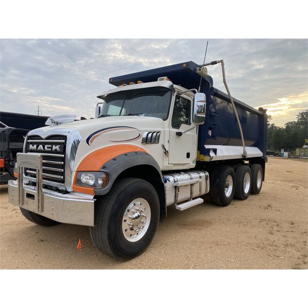2016 MACK GU713 Dump Truck