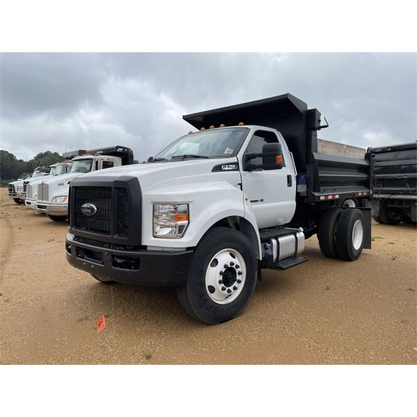 2022 FORD F750 Dump Truck