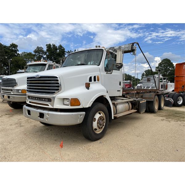 2003 STERLING  Roll Off Truck