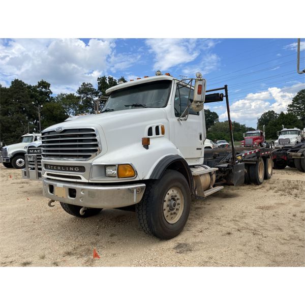 2005 STERLING  Roll Off Truck
