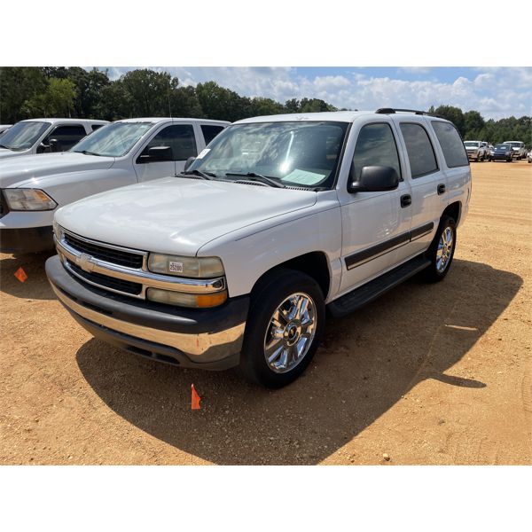 2004 CHEVROLET TAHOE SUV