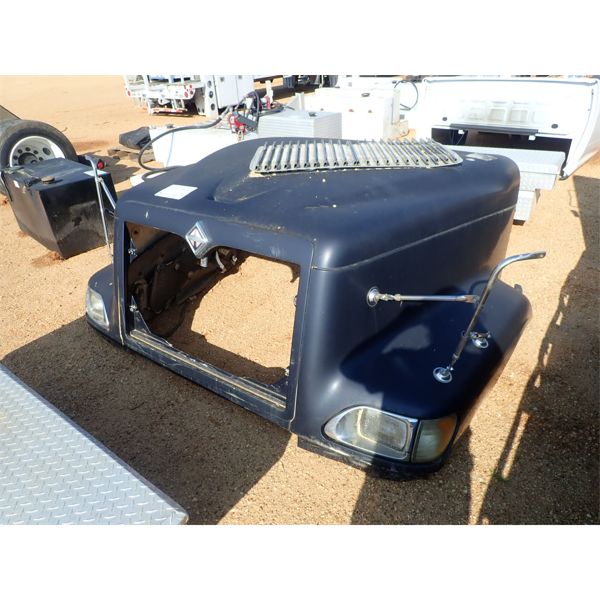 INTERNATIONAL TRUCK TRACTOR HOOD