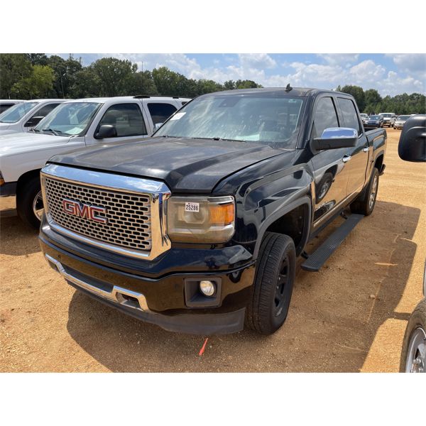2014 GMC SIERRA DENALI Pickup Truck