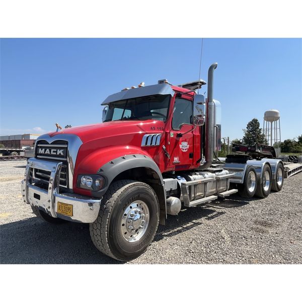 2023 MACK GR64FT Day Cab Truck
