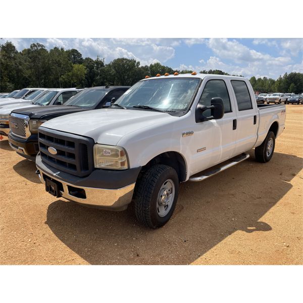 2007 FORD F250 XL Pickup Truck