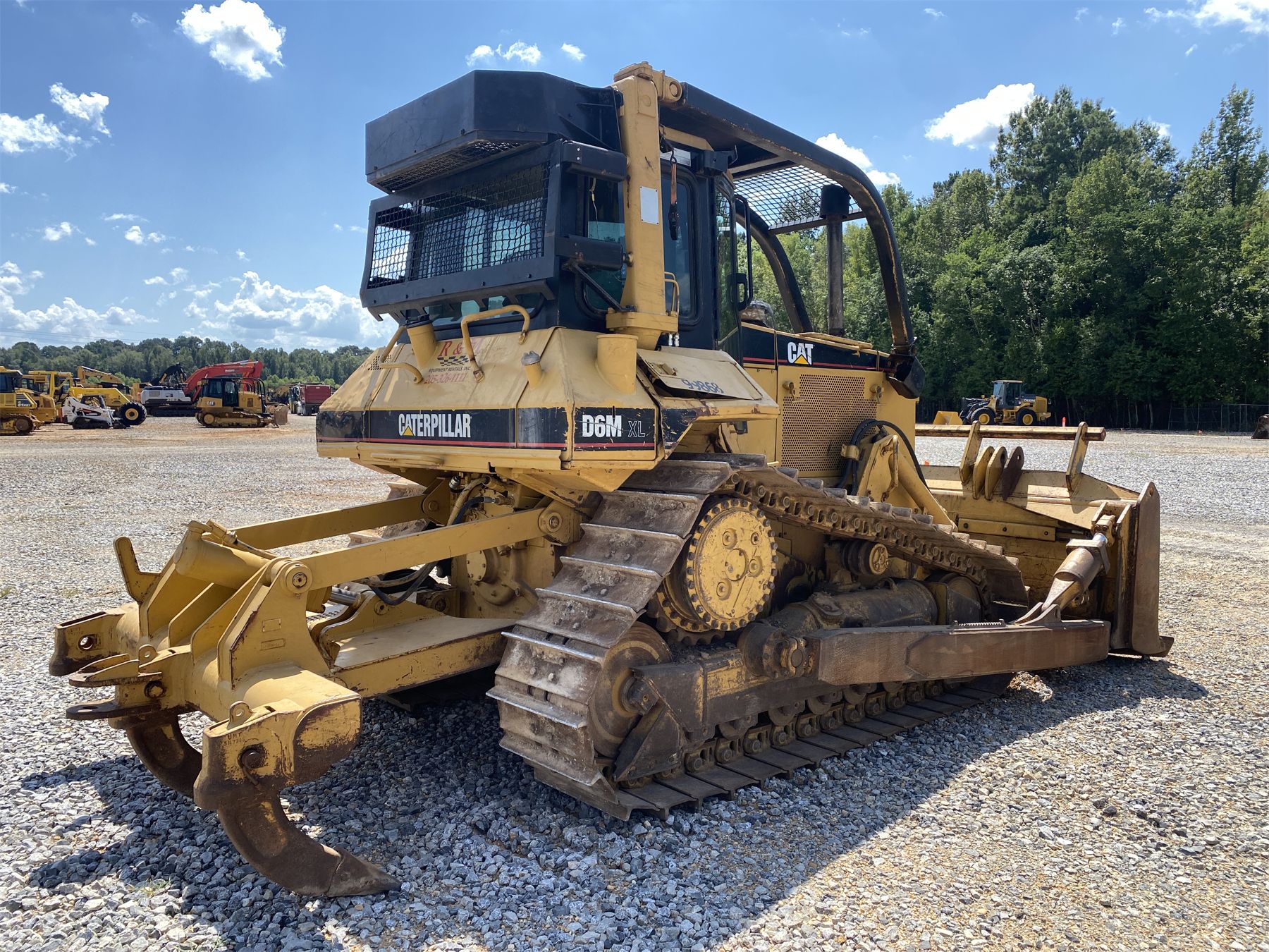 2001 CAT D6M XL Dozer Crawler Tractor J M Wood Auction Company Inc 2001-cat-d6m-xl-dozer-crawler-tractor-j-m-wood-auction-company-inc