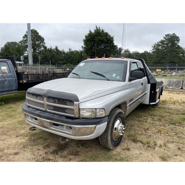 2002 DODGE RAM 3500 LARIME SLT Flatbed Truck