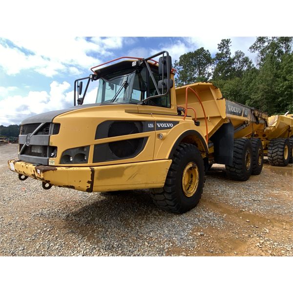 2015 VOLVO A25G Articulated Truck