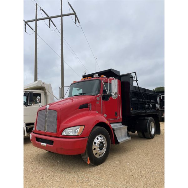 2013 KENWORTH T370 Dump Truck