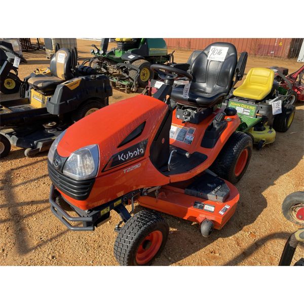 KUBOTA T2290 RIDING Lawn Mower