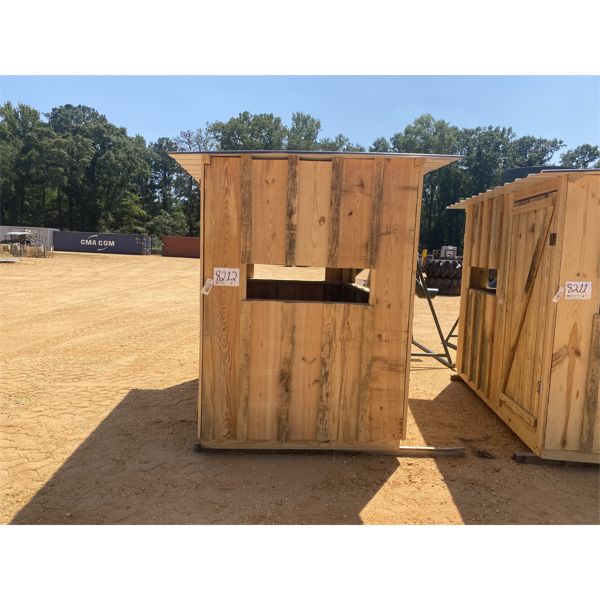 WOODEN 5x8 SHOOTING HOUSE