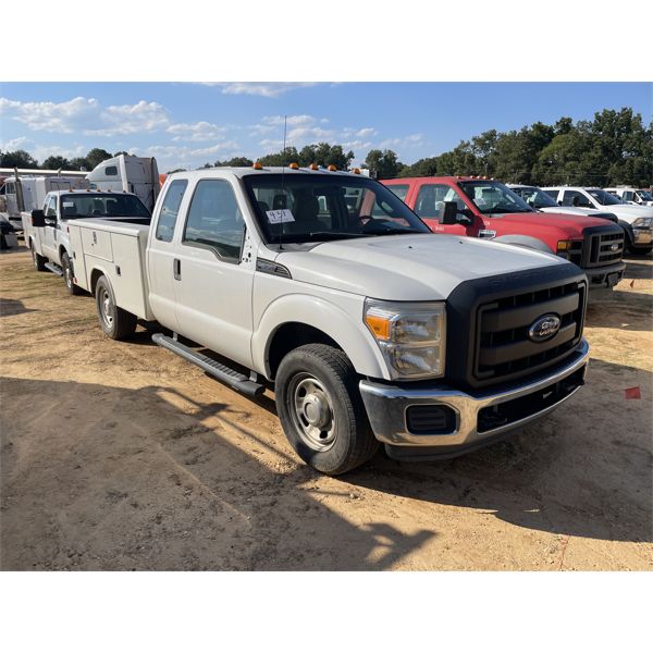 2012 FORD F350 XL Service / Mechanic Truck