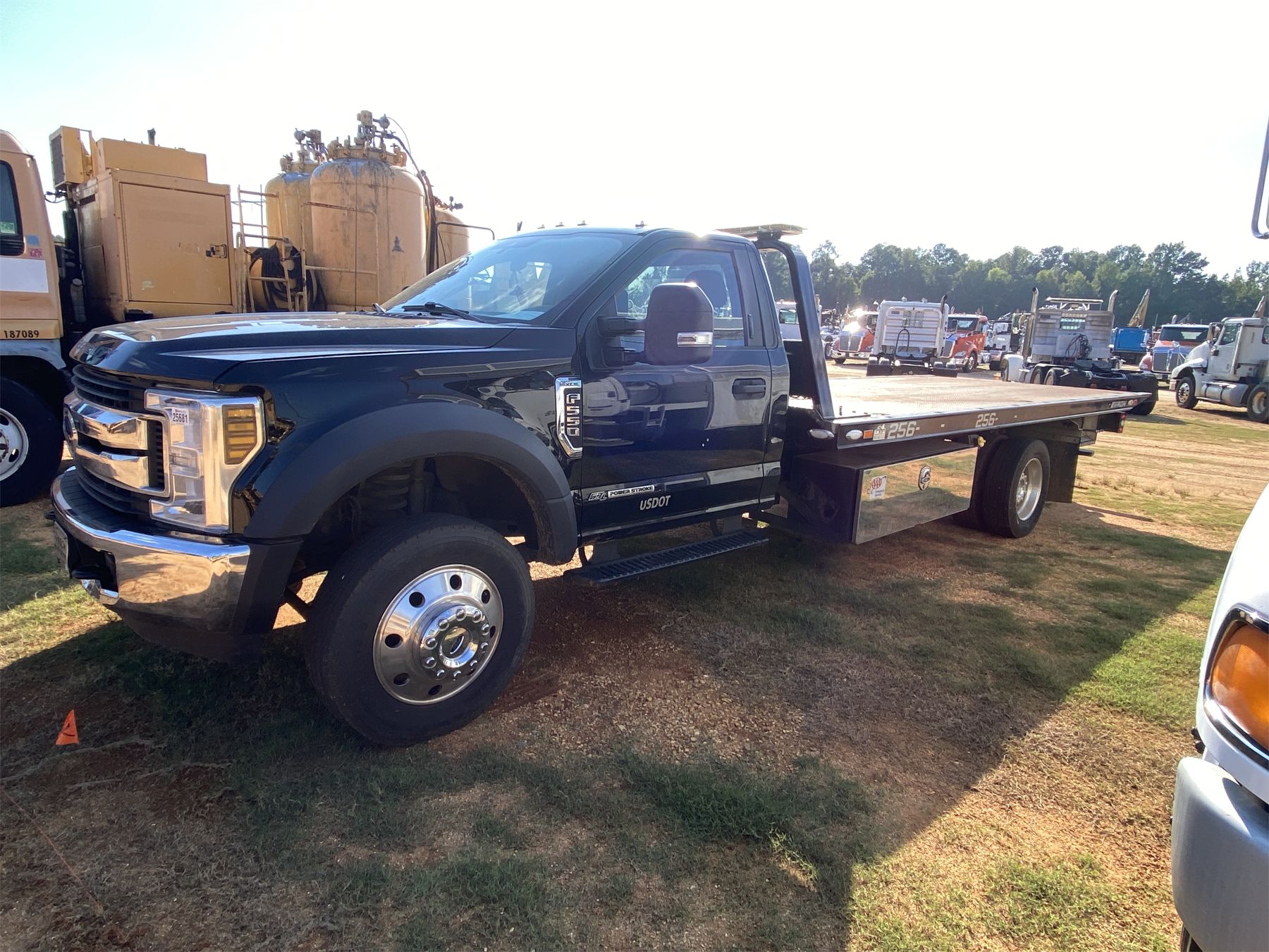 F550 Roolback 2020 FORD F550 XLT Rollback Truck