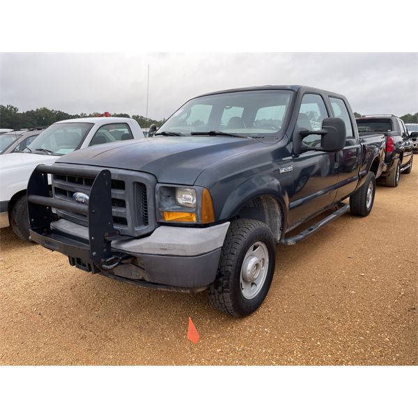 2005 FORD F250 XL FX4 Pickup Truck