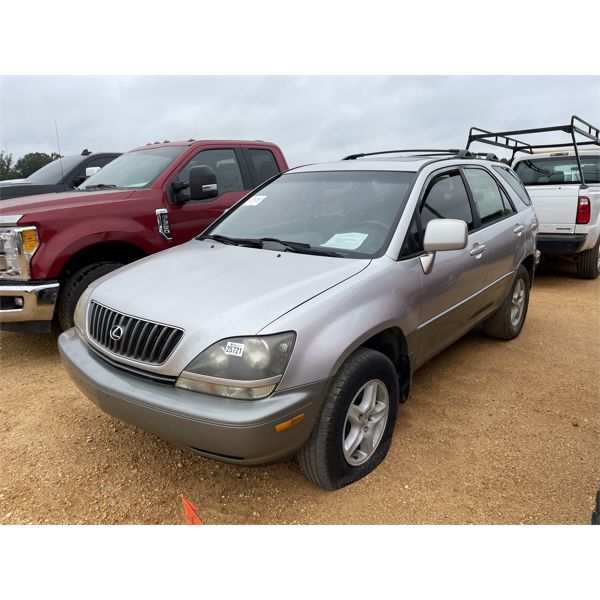 1999 LEXUS RX300 SUV