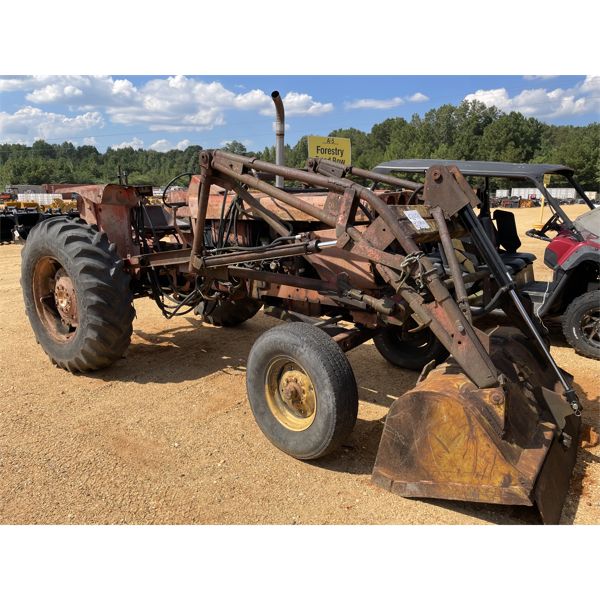 ALLIS CHALMERS  Farm Tractor