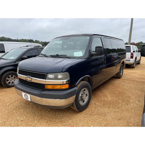 2008 CHEVROLET EXPRESS Passenger Van