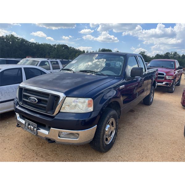 2004 FORD F150 SUV