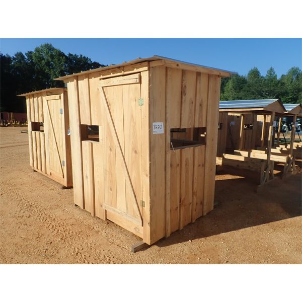 WODDEN 5' x 6' SHOOTING HOUSE