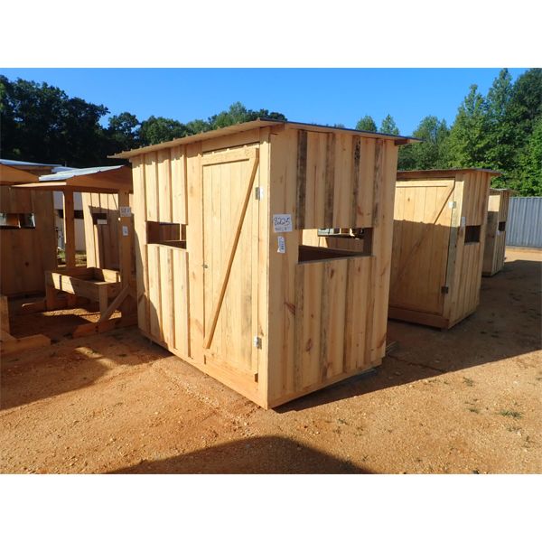 WODDEN 5' x 8' SHOOTING HOUSE