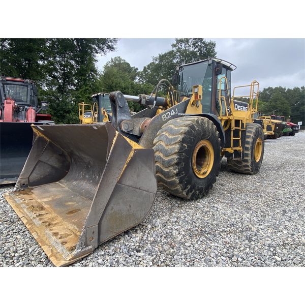 2005 JOHN DEERE 824J Wheel Loader