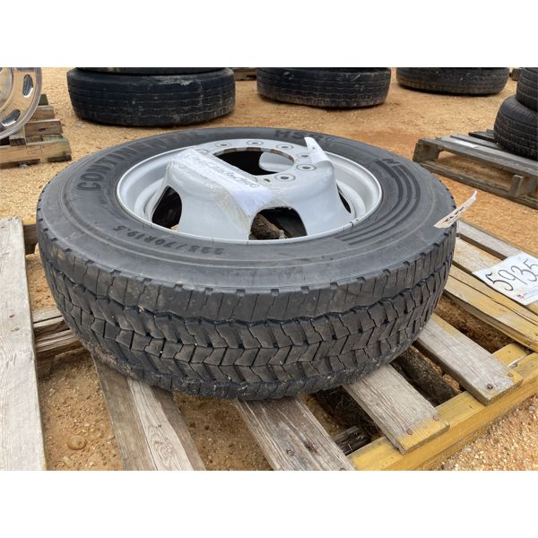 (1) 225/70R19.5 TIRE & RIM