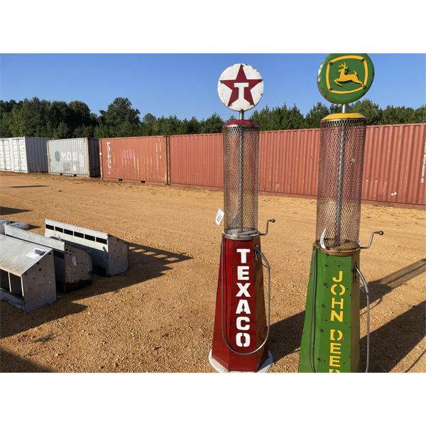 TEXACO GAS PUMP METAL ART