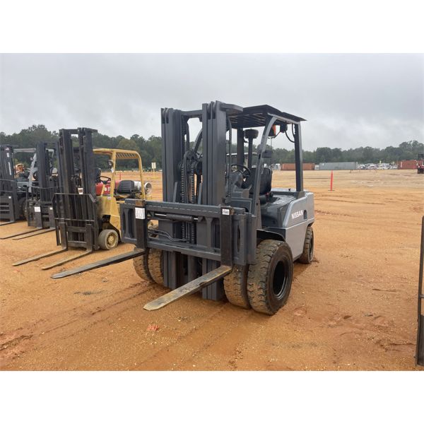 NISSAN MW1F4A40V Forklift - Mast