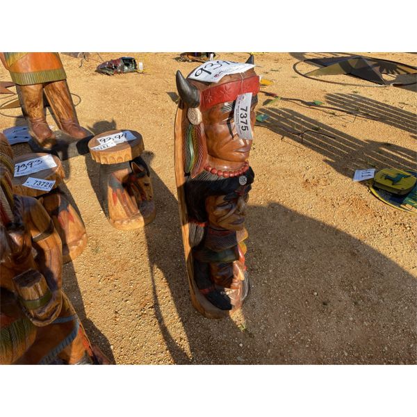 3' NATIVE AMERICAN TOTEM STATUE