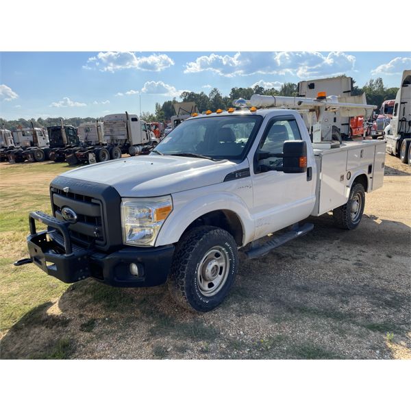 2014 FORD F350 XL Service / Mechanic Truck