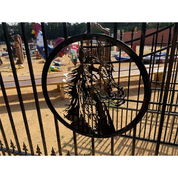 HORSE HEAD 16' IRON GATE