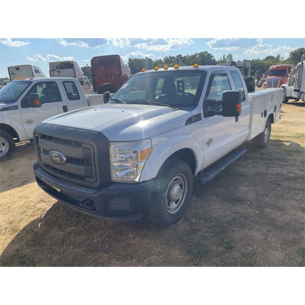 2015 FORD F350 XL Service / Mechanic Truck