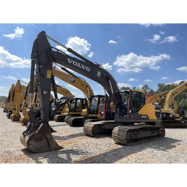 2022 VOLVO EC200EL Excavator