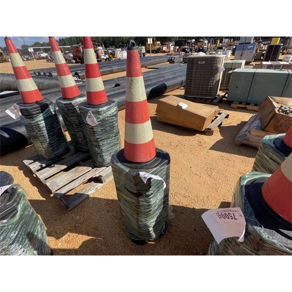 (25) TRAFFIC CONES