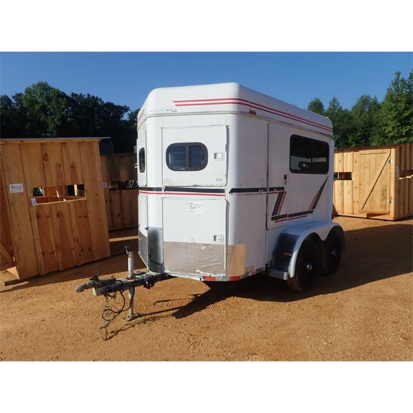 1997 SUNDOWNER MODEL M Horse Trailer