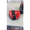 Image 2 : MILWAUKEE JOBSITE RADIO WORKING WITH M12 CHARGER