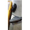Image 2 : 12 VOLT MAGNETIC LIGHT AND LASER LEVEL