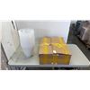 Image 1 : 800 NEW MINI PLANT POTS AND 15 ORCHID PLANTERS