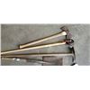 Image 2 : LOT OF GARDEN TOOLS