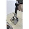 Image 2 : PAIR OF 2 TON JACKS